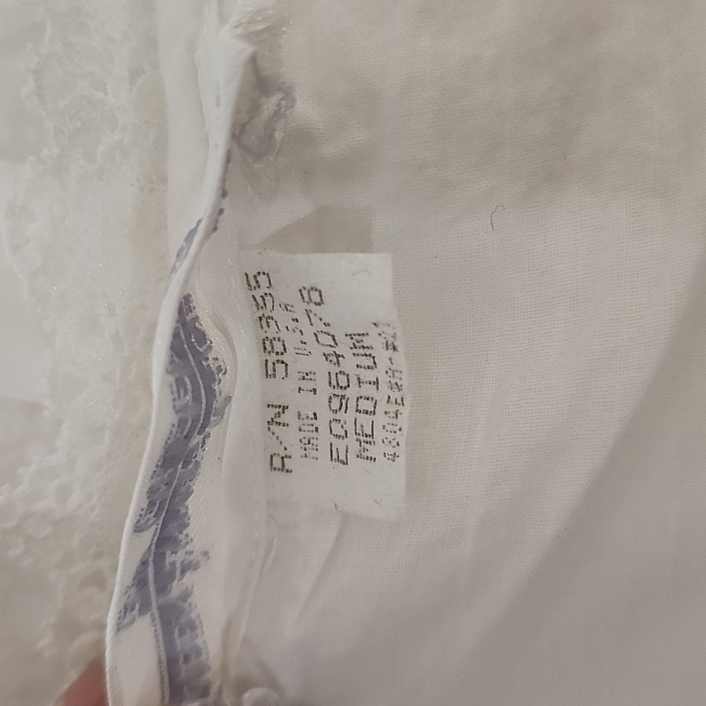 Queen Anne's Lace By Eileen West Elegant White Lace-Trimmed Nightgown - Picture 11 of 15